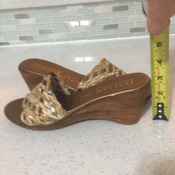 Italian Shoemaker Woven metallic wedge sandals slides - Picture 2 of 10